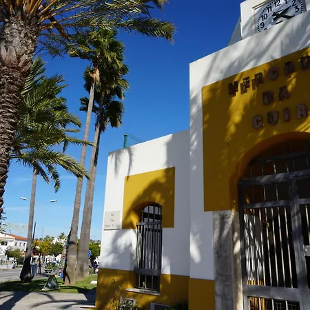 Ana Villa Albufeira