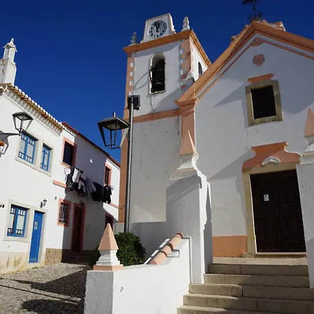 Ana Villa Albufeira